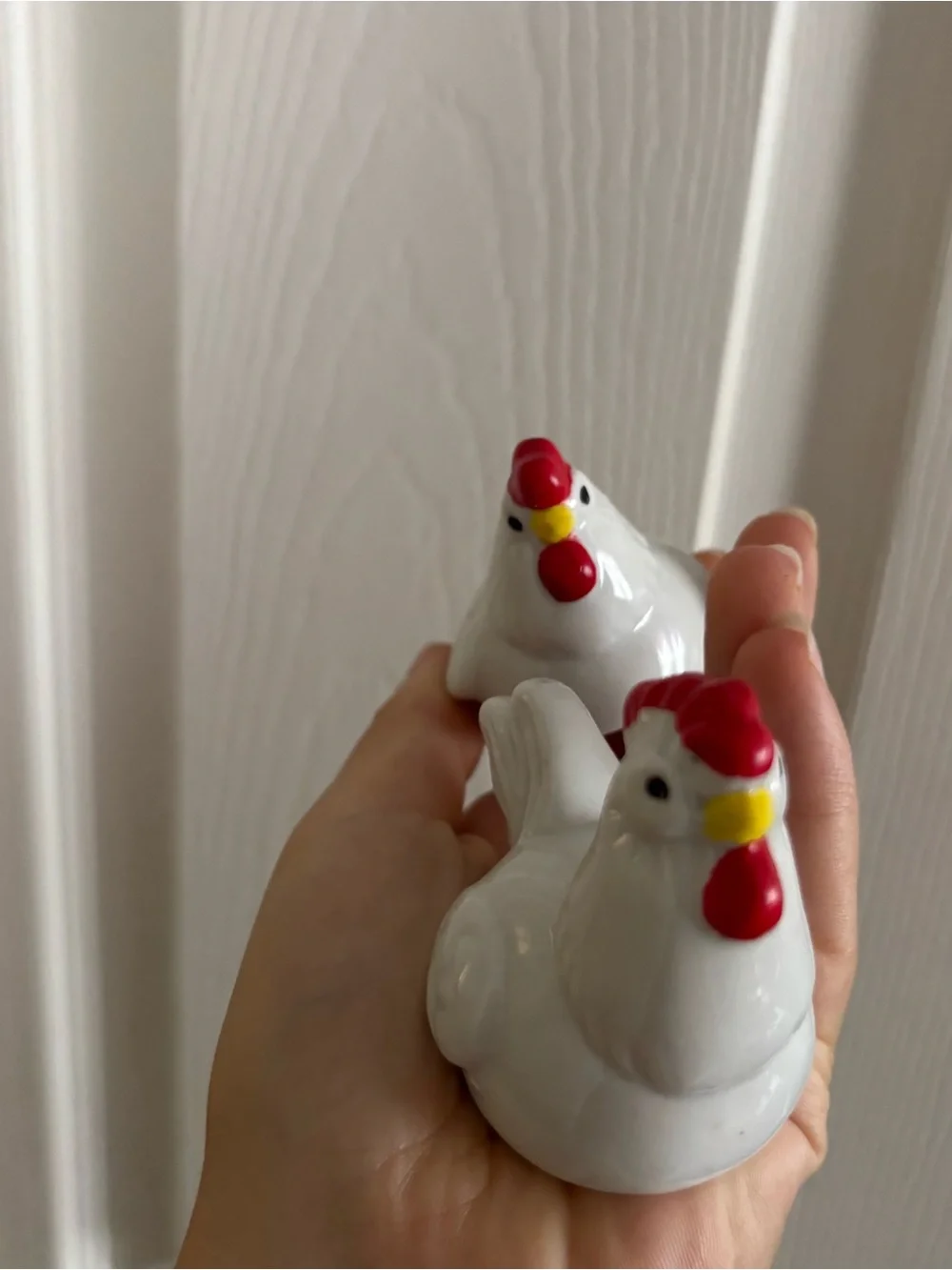 Ceramic White Hen Salt and Pepper Shaker Set with Red Accents